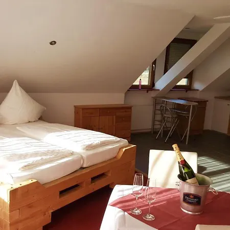 Gasthof Zum Lowen Hotel