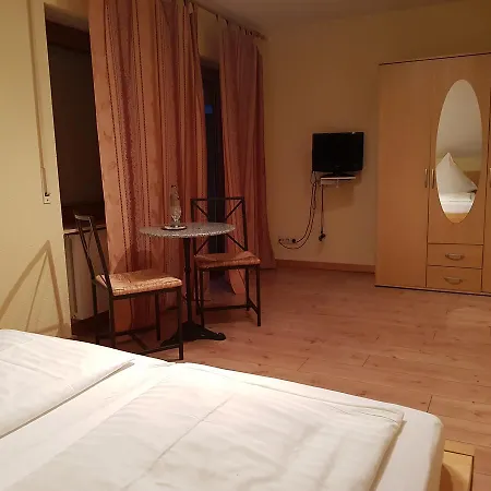 Gasthof Zum Lowen 2* Wiechs am Randen
